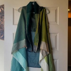 Saks Fifth Avenue Fifth Origins Karigar Green Wrap/Scarf